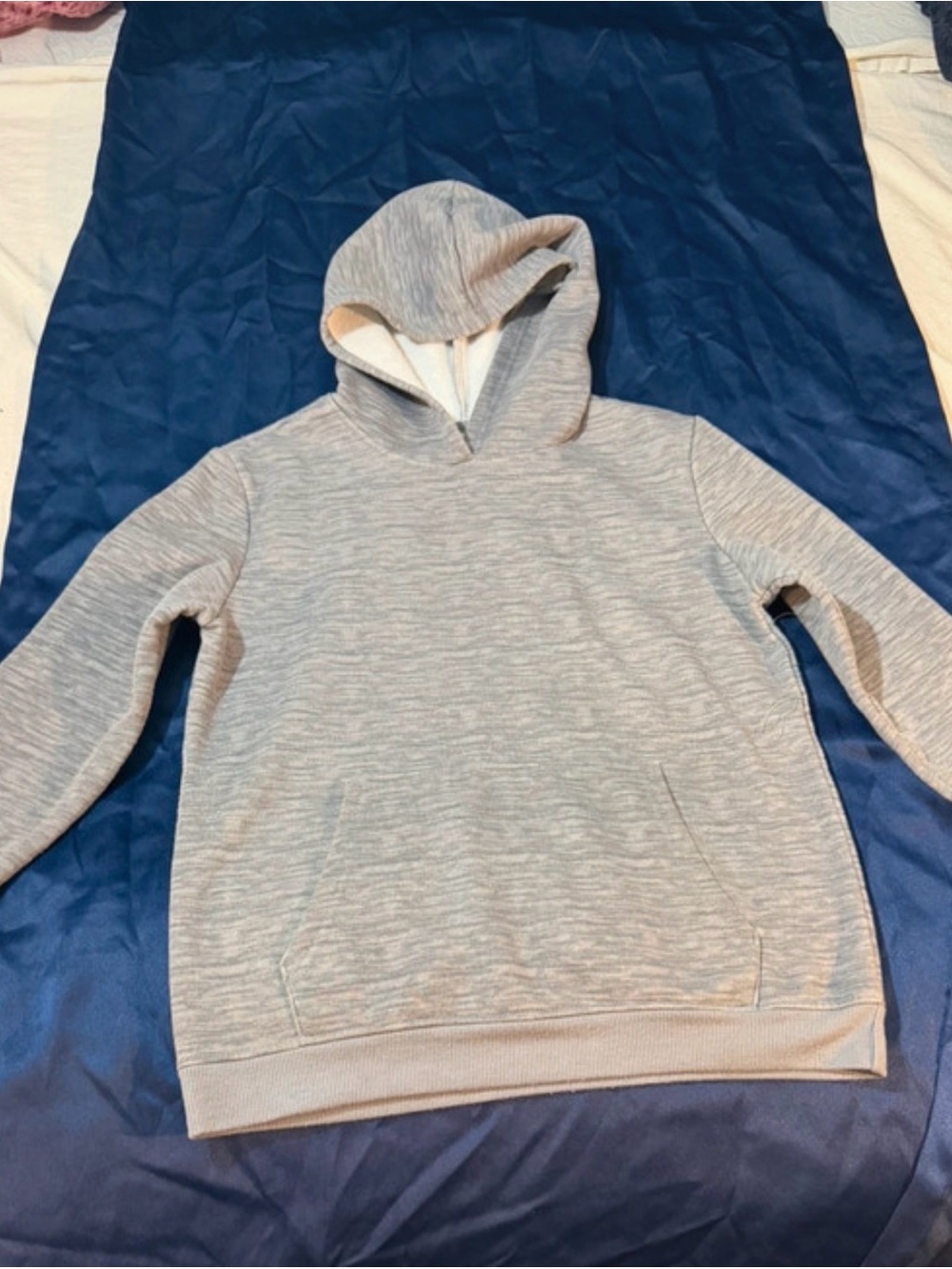 Men's Light Gray Hooded Pullover Sweatshirt